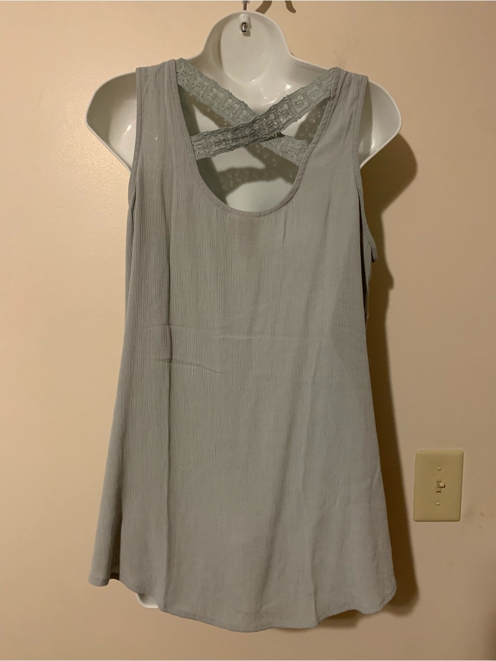 Knox Rose Gray Tank with Peach Floral Embroidery - Picture 3 of 6